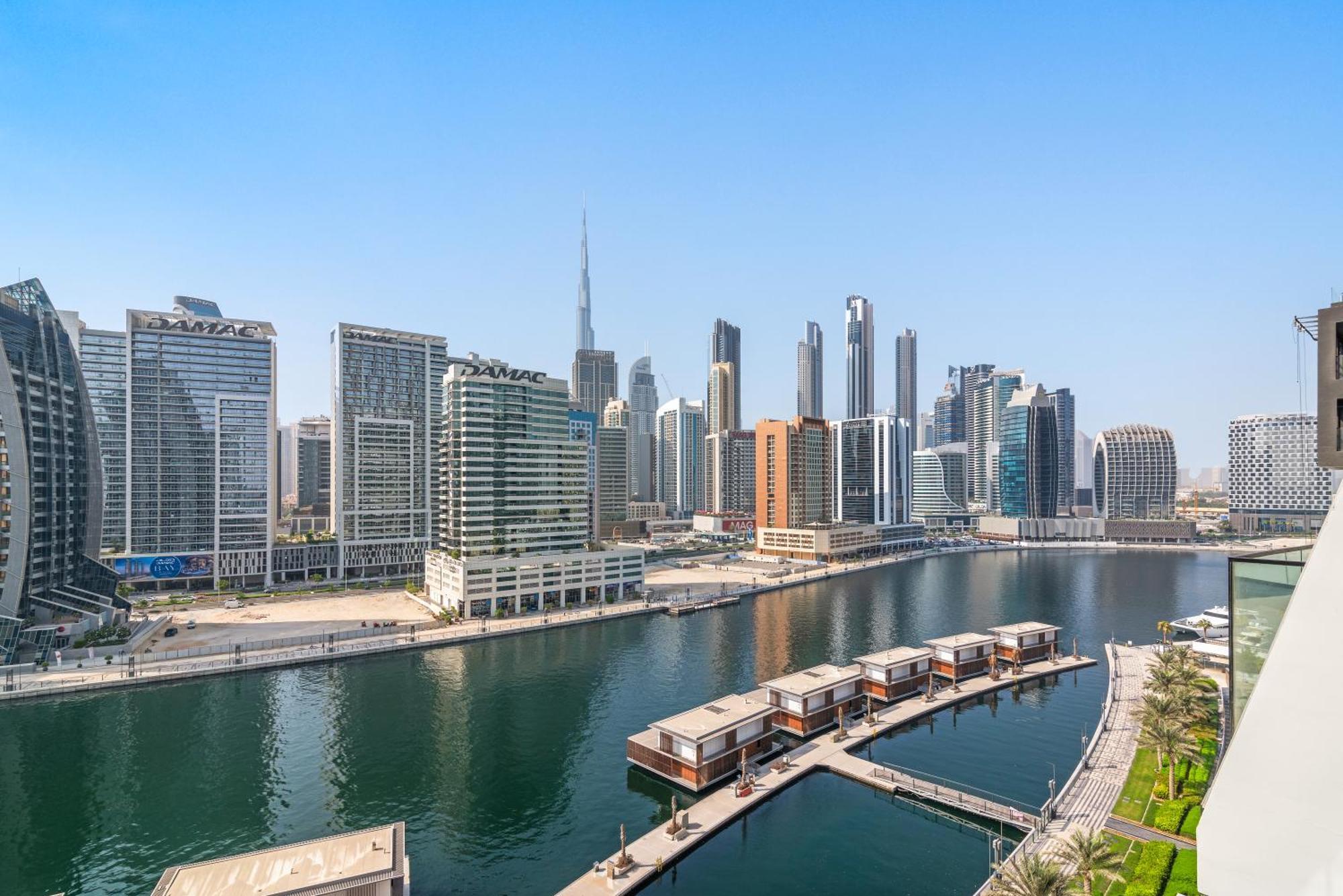 Furnished Apartment Binghatti Canal - Burj Khalifa View, Dubai Exterior foto